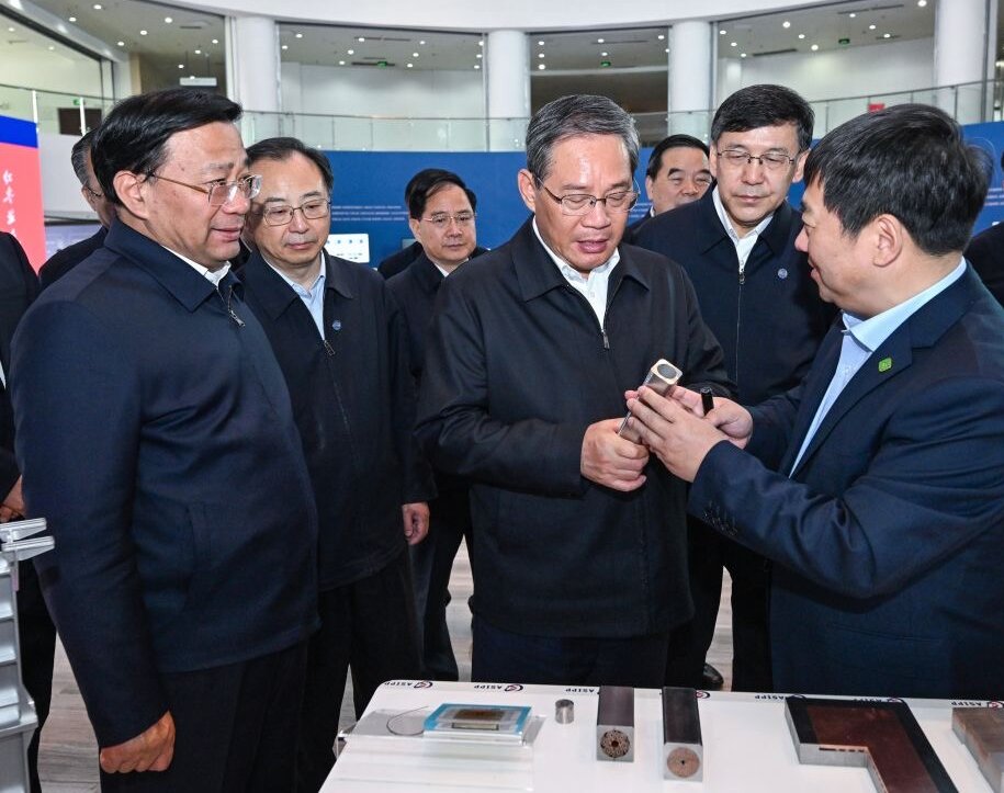 李强总理参观.jpg
